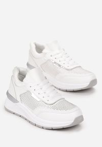 Renee - Białe Sneakersy z Błyszczącymi Cyrkoniami Aviveria. Kolor: biały. Materiał: skóra #5