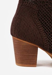 Born2be - Brązowe Botki Kowbojki VICES na Stożku z Ażurową Cholewką Azivessa. Okazja: na co dzień. Kolor: brązowy. Materiał: jeans. Szerokość cholewki: normalna. Wzór: ażurowy. Sezon: wiosna. Obcas: na stożku. Styl: casual, klasyczny, boho #9