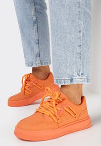 Born2be - Pomarańczowe Sneakersy Rilvora. Nosek buta: okrągły. Zapięcie: sznurówki. Kolor: pomarańczowy. Materiał: materiał. Sezon: wiosna, jesień. Obcas: na obcasie. Wysokość obcasa: niski #3