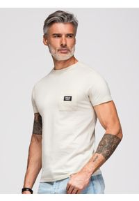 Ombre Clothing - Męski casualowy t-shirt z naszywką na kieszeni – kremowy V8 - Rozmiar: XL. Okazja: na co dzień. Kolor: kremowy. Materiał: jeans, materiał, guma, bawełna, jersey, dzianina. Wzór: aplikacja. Styl: casual
