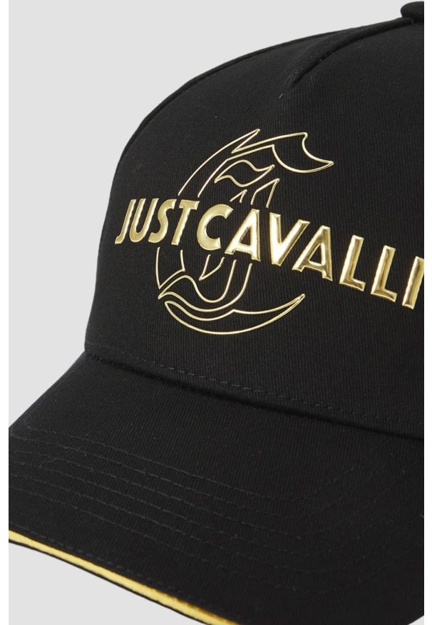 Just Cavalli - JUST CAVALLI Czarna czapka JC Gothic Institutional. Kolor: czarny