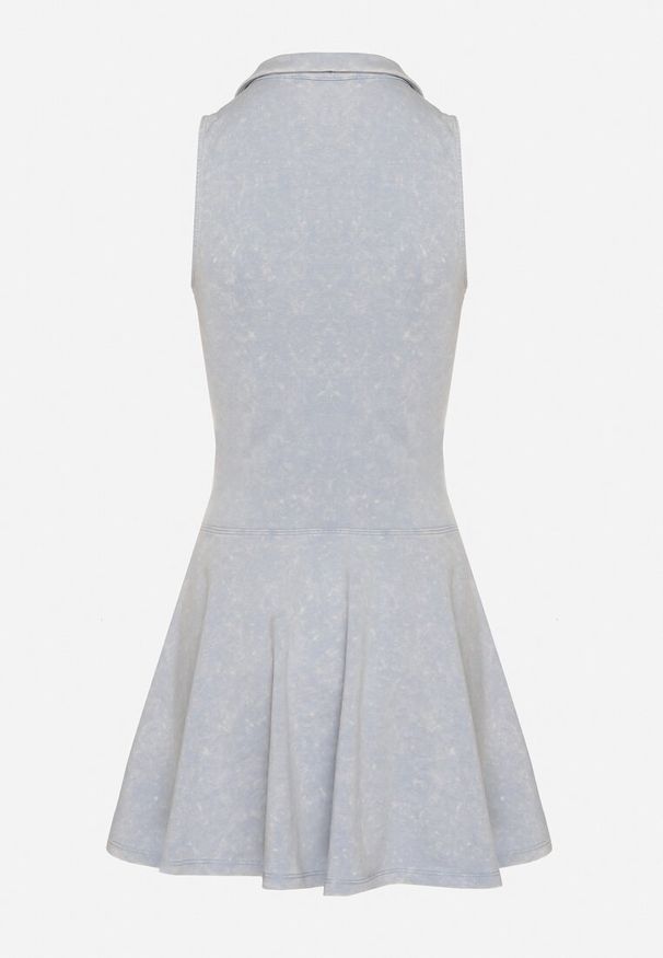 Born2be - Jasnoniebieska Bawełniana Rozkloszowana Sukienka z Dekoltem w Serek Siliorea. Okazja: na co dzień. Typ kołnierza: dekolt w serek. Kolor: niebieski. Materiał: bawełna. Typ sukienki: rozkloszowane. Styl: elegancki, casual, wizytowy