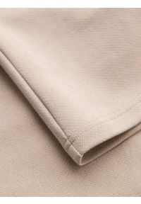 Ombre Clothing - Casualowe szorty męskie SLIM FIT z dzianiny żakardowej – beżowe V2. Okazja: na co dzień. Kolor: beżowy. Materiał: żakard, dzianina. Styl: casual #3
