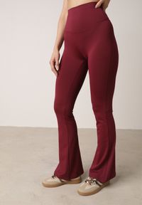 Born2be - Bordowe Elastyczne Spodnie z Gumką w Talii i Wysokim Stanem Brinamla. Stan: podwyższony. Kolor: czerwony. Styl: elegancki #7