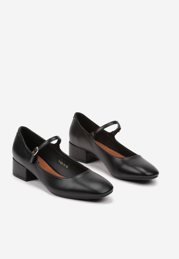 Born2be - Czarne Czółenka na Obcasie w Stylu Mary Jane ze Sprzączką Kareoma. Zapięcie: sprzączka. Kolor: czarny. Obcas: na obcasie. Styl: elegancki, wizytowy, klasyczny. Wysokość obcasa: średni