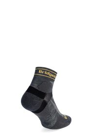 BRIDGEDALE - Skarpety biegowe Bridgedale Ultra Lt T2 Merino Sport 3/4 Crew. Kolor: szary
