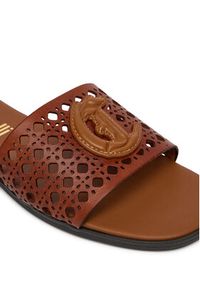 Just Cavalli Klapki 80RA3S82 ZPB95 Brązowy. Kolor: brązowy. Materiał: skóra #6