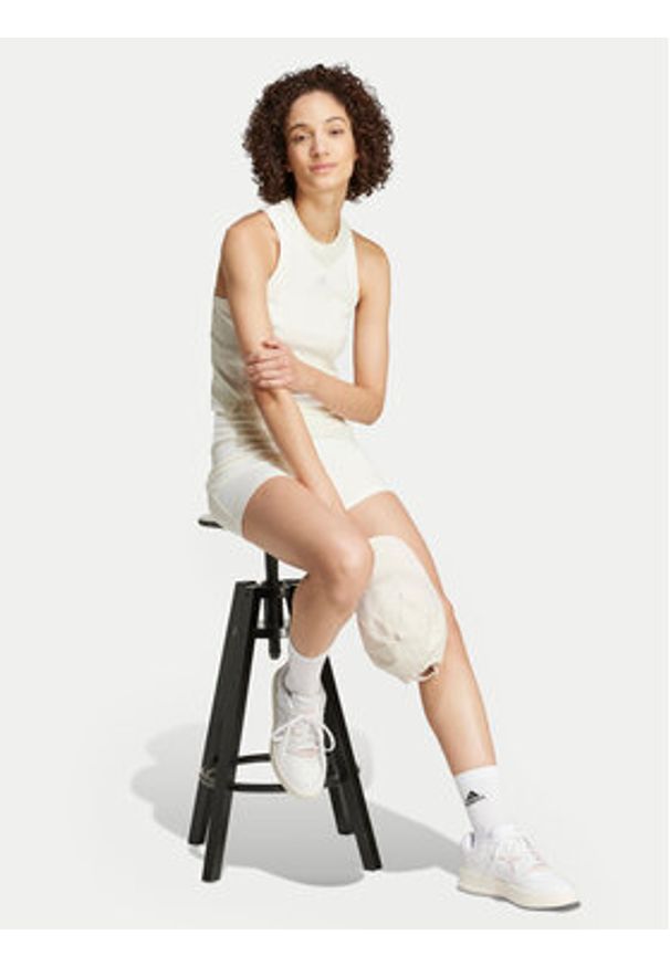 Adidas - adidas Top Lounge IY6732 Biały Slim Fit. Kolor: biały. Materiał: wiskoza, bawełna