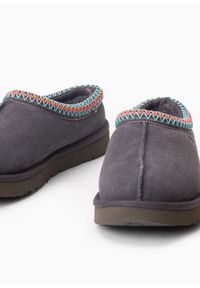 Ugg - Kapcie damskie UGG W TASMAN. Kolor: szary