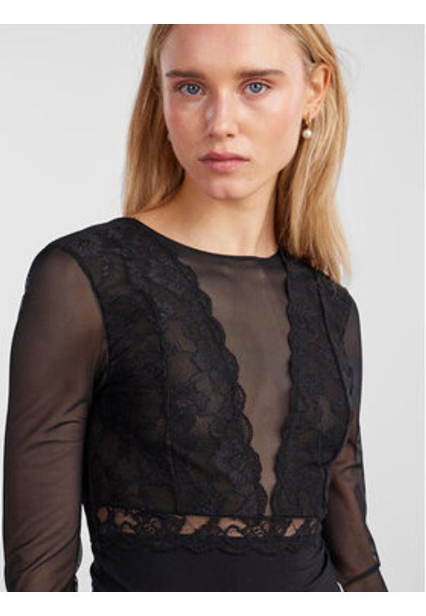 Pieces Body 17141142 Czarny Slim Fit. Kolor: czarny. Materiał: syntetyk