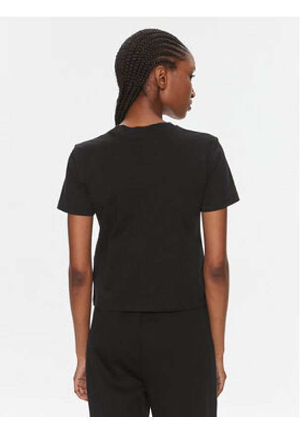 Calvin Klein Jeans T-Shirt Monologo Baby Tee J20J223113 Czarny Slim Fit. Kolor: czarny. Materiał: bawełna