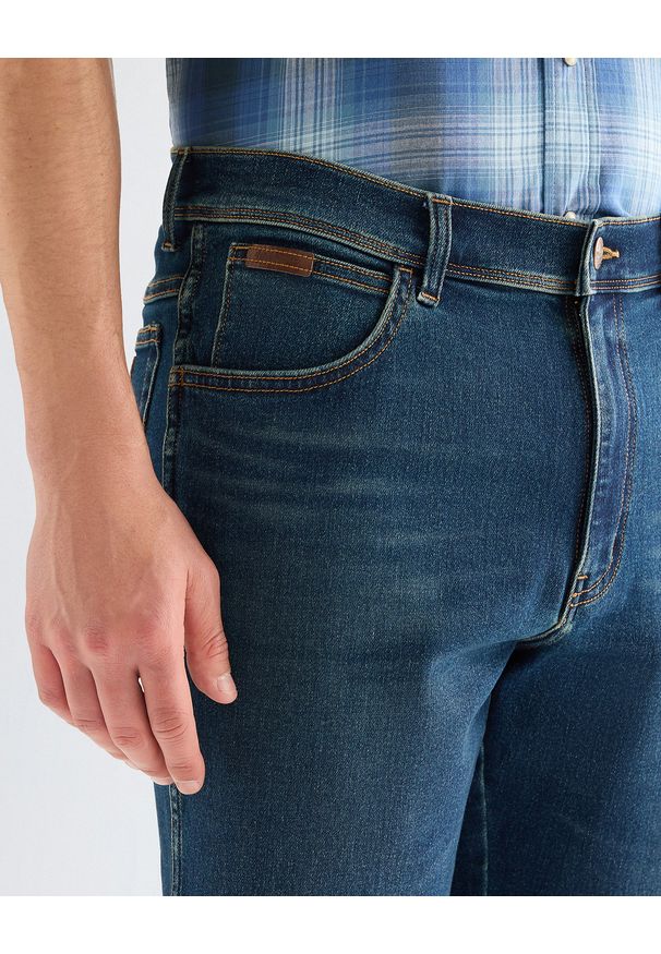 Wrangler - MĘSKIE SZORTY WRANGLER TEXAS SHORTS OLIVER 112378815