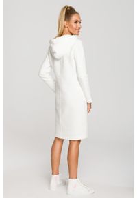 Sukienki.shop - Sukienka sportowa jak długa bluza z kapturem ecru bawełna premium. Okazja: na co dzień, na spacer. Typ kołnierza: kaptur. Materiał: bawełna. Typ sukienki: sportowe. Styl: sportowy. Długość: maxi
