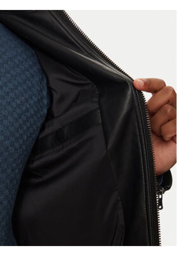 Sisley Kurtka z imitacji skóry 2KLSSN036 Czarny Slim Fit. Kolor: czarny. Materiał: skóra