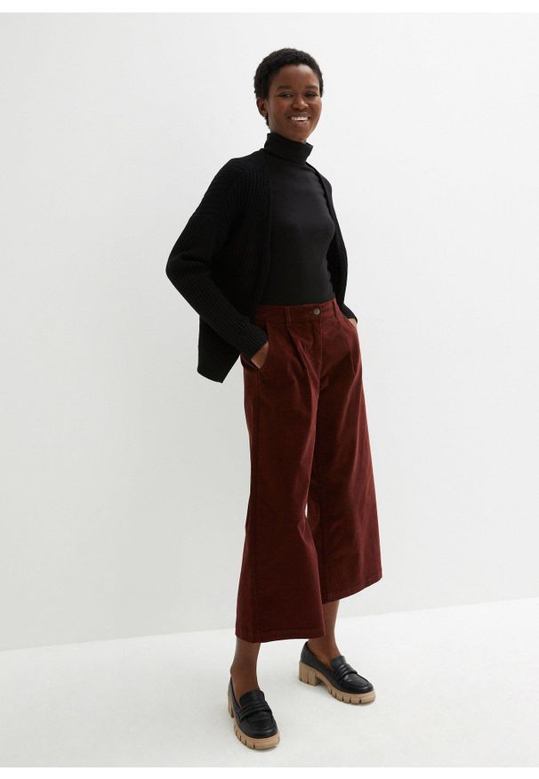 bonprix - Szerokie spodnie sztruksowe culotte high-waist z wygodnym paskiem, dł. 7/8. Stan: podwyższony. Kolor: brązowy. Materiał: sztruks