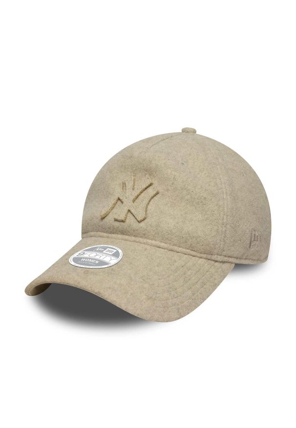 New Era - Czapka baseballowa 9Twenty damska New York Yankees Melton Luxe. Kolor: beżowy. Styl: casual