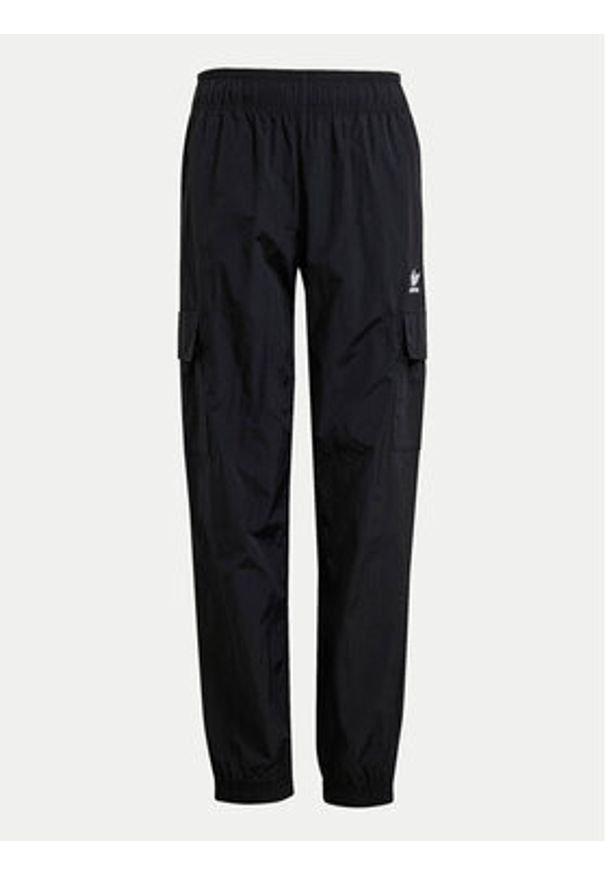 Adidas - adidas Spodnie dresowe IW3505 Czarny Regular Fit. Kolor: czarny. Materiał: syntetyk