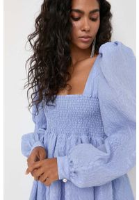 Custommade sukienka kolor niebieski mini rozkloszowana. Typ kołnierza: dekolt w karo. Kolor: niebieski. Typ sukienki: rozkloszowane. Długość: mini #2