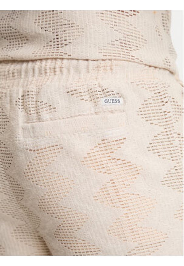 Guess Szorty materiałowe M6GD29 K3237 Beżowy Regular Fit. Kolor: beżowy. Materiał: bawełna