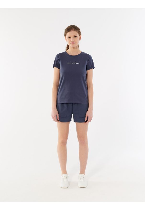outhorn - T-shirt z nadrukiem damski. Okazja: na co dzień. Materiał: bawełna, dzianina. Wzór: nadruk. Styl: casual
