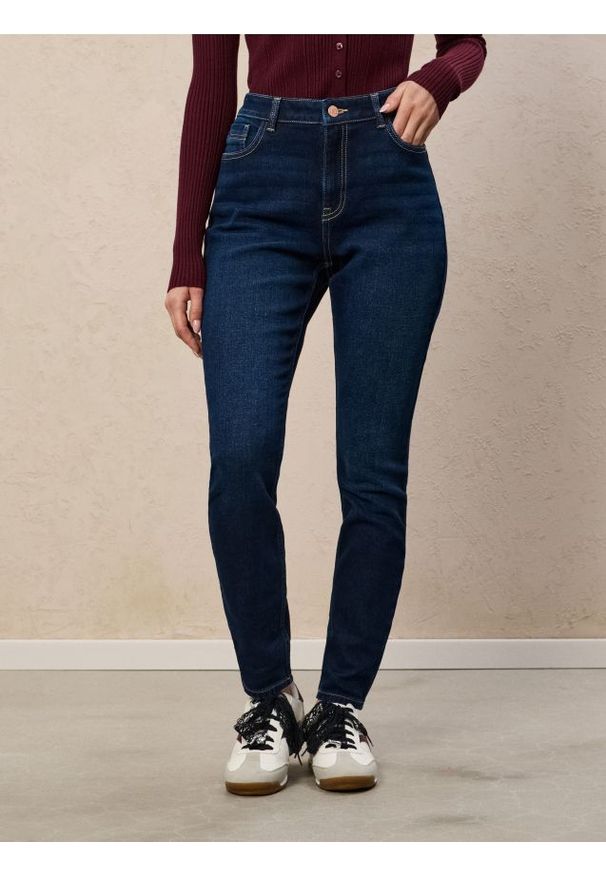 Sinsay - Spodnie jeansowe skinny - niebieski. Kolor: niebieski
