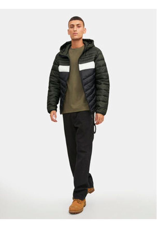 Jack & Jones - Jack&Jones Kurtka przejściowa Hero 12211785 Zielony Regular Fit. Kolor: zielony. Materiał: syntetyk