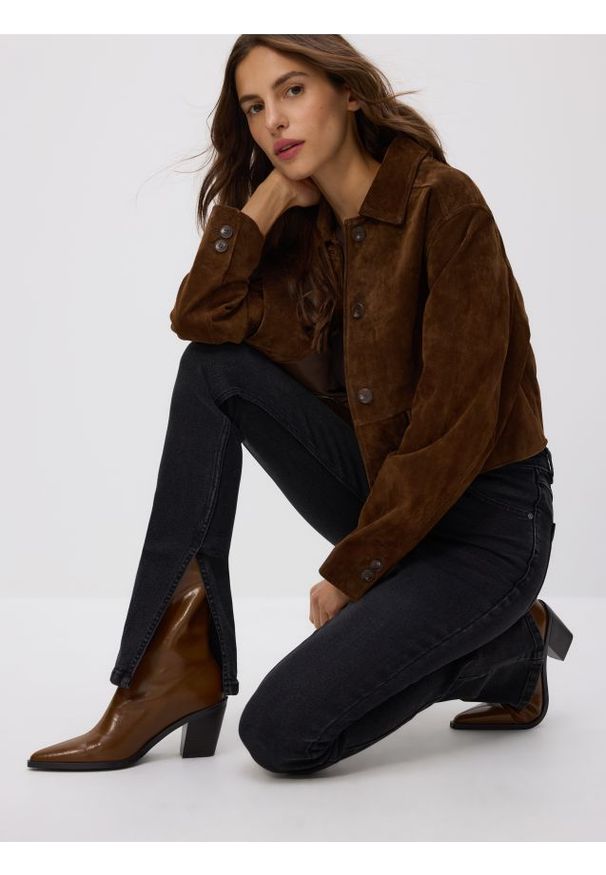 Reserved - Jeansy slim fit z rozcięciem - czarny. Kolor: czarny