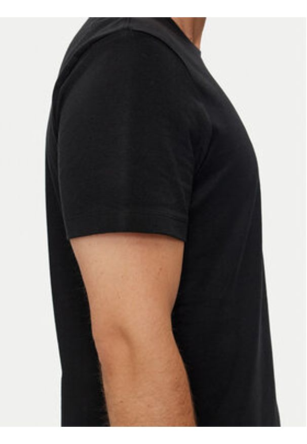 Guess Jeans T-Shirt M4YI42 K8FQ4 Czarny Regular Fit. Kolor: czarny. Materiał: bawełna