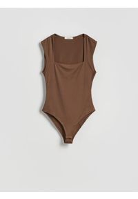Reserved - Body z dekoltem karo - ciemnobrązowy. Typ kołnierza: dekolt w karo. Kolor: brązowy. Materiał: dzianina