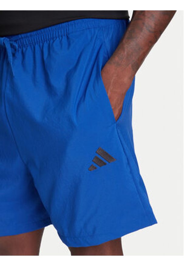 Adidas - adidas Szorty sportowe Essentials Small Logo Chelsea JF1116 Niebieski Regular Fit. Kolor: niebieski. Materiał: syntetyk. Styl: sportowy