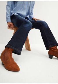 bonprix - Dżinsy ze stretchem o kroju bootcut, mid waist. Kolor: niebieski. Styl: klasyczny #2