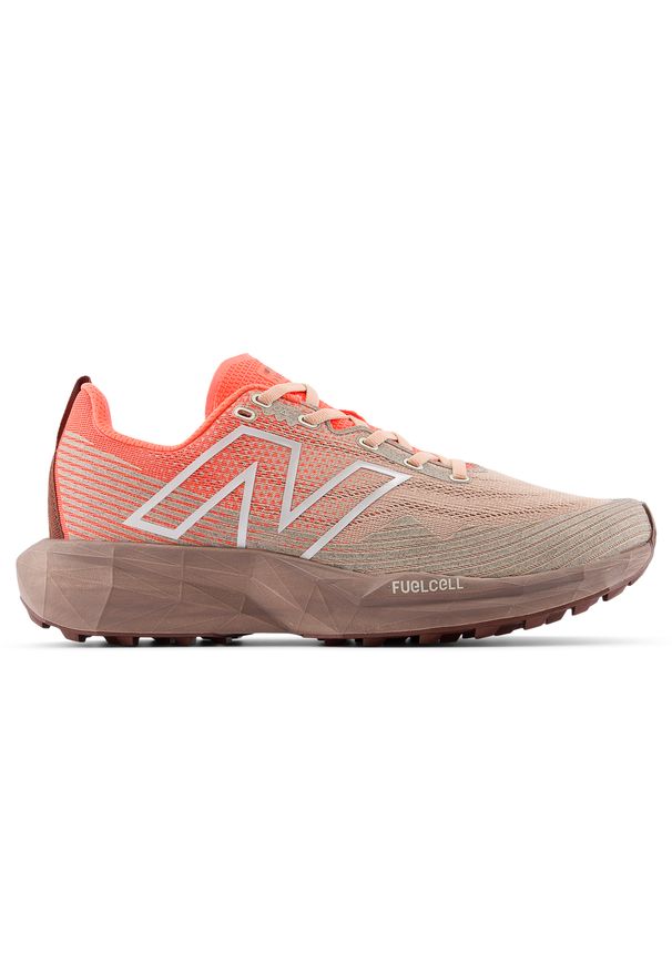 Buty męskie New Balance FuelCell Venym MTVNYMV1 – beżowe. Kolor: beżowy. Materiał: materiał, guma, syntetyk. Szerokość cholewki: normalna. Sport: bieganie, fitness