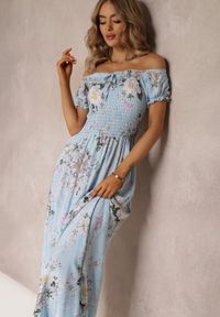 Renee - Jasnoniebieska Sukienka Maxi z Ozdobnym Dekoltem i Cienkimi Gumkami Nesaina. Kolor: niebieski. Długość: maxi #4