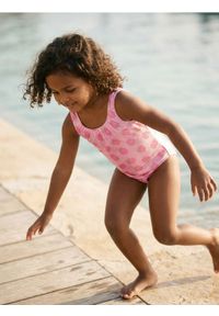 Sinsay - Jednoczęściowy strój kąpielowy z motywem owocowym - różowy. Kolor: różowy #1