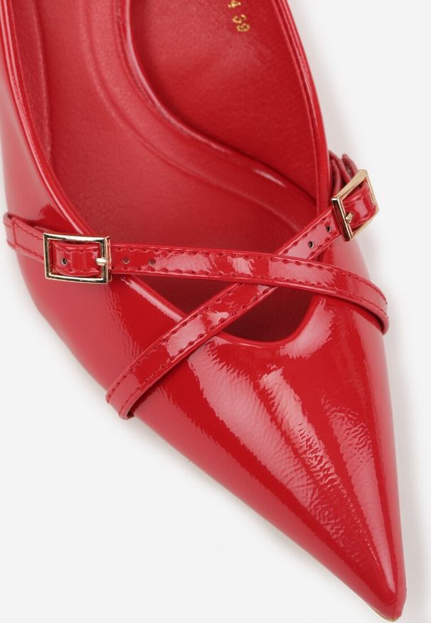 Renee - Czerwone Czółenka Lakierowane na Szpilce w Stylu Kaczuszki Ozdobione Paskami Laloma. Okazja: do pracy, na spotkanie biznesowe. Zapięcie: pasek. Kolor: czerwony. Materiał: lakier. Wzór: aplikacja. Obcas: na szpilce. Styl: biznesowy