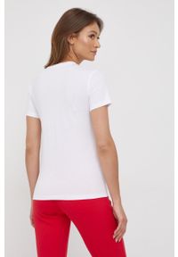Armani Exchange t-shirt bawełniany kolor biały. Kolor: biały. Materiał: bawełna. Wzór: aplikacja #5