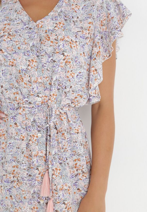 Born2be - Różowo-Jasnoszara Sukienka Lanby. Typ kołnierza: kołnierz z falbankami. Kolor: różowy. Materiał: materiał. Wzór: aplikacja, kwiaty, nadruk. Styl: elegancki. Długość: maxi