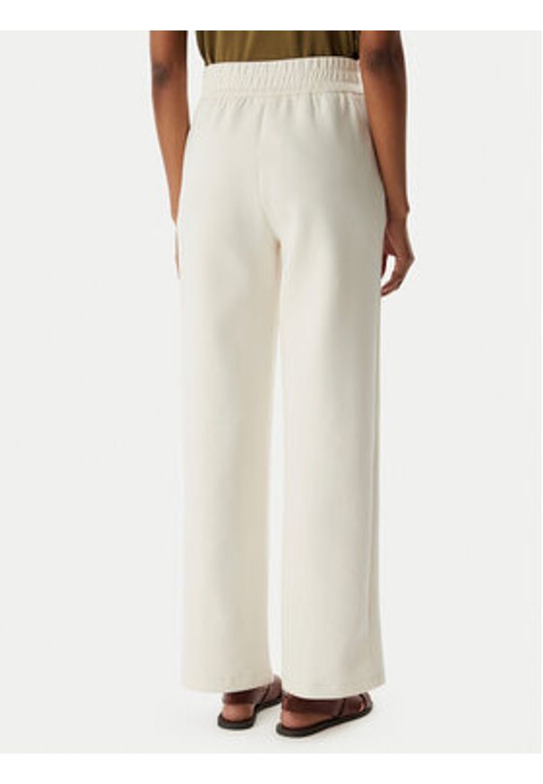 Armani Exchange Spodnie dresowe XW002840 AF21298 U1003 Kremowy Regular Fit. Kolor: kremowy. Materiał: bawełna