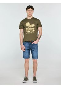 Big-Star - Koszulka męska z kontrastowym nadrukiem khaki Omer 303. Kolor: zielony. Materiał: materiał, bawełna, skóra, dzianina. Wzór: nadruk. Styl: militarny, elegancki, klasyczny, vintage #5