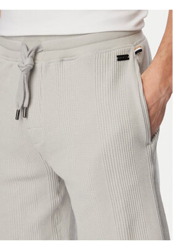 BOSS Szorty sportowe Structure 50540581 Szary Regular Fit. Kolor: szary. Materiał: bawełna. Styl: sportowy