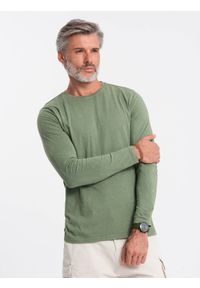 Ombre Clothing - Longsleeve męski bez nadruku - oliwkowy V2. Okazja: na co dzień. Kolor: oliwkowy. Materiał: bawełna. Długość rękawa: długi rękaw. Długość: długie. Styl: klasyczny, casual, rockowy #5