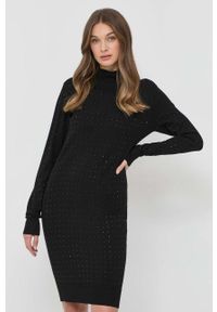 Karl Lagerfeld sukienka kolor czarny mini prosta. Okazja: na co dzień. Kolor: czarny. Długość rękawa: długi rękaw. Typ sukienki: proste. Styl: casual. Długość: mini #1