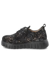 Czarne Sneakersy Filippo Eleganckie Obuwie Damskie. Okazja: na co dzień. Kolor: czarny. Szerokość cholewki: normalna. Wzór: aplikacja, kwiaty. Styl: elegancki #5