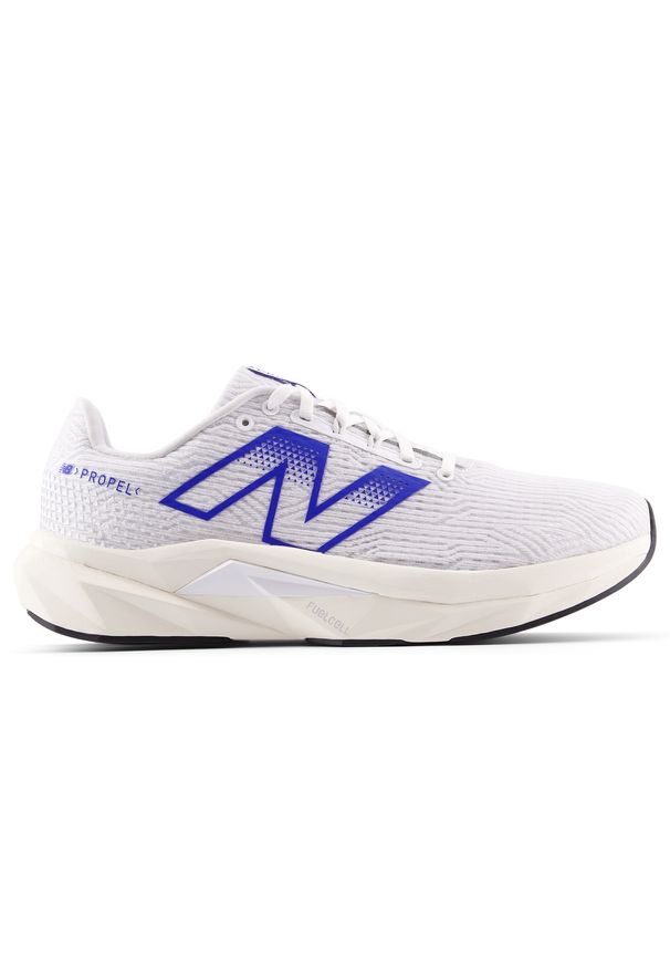 Buty męskie New Balance FuelCell Propel v5 MFCPRCZ5 – białe. Okazja: na co dzień. Kolor: biały. Materiał: materiał, guma, syntetyk. Szerokość cholewki: normalna. Sport: bieganie, fitness