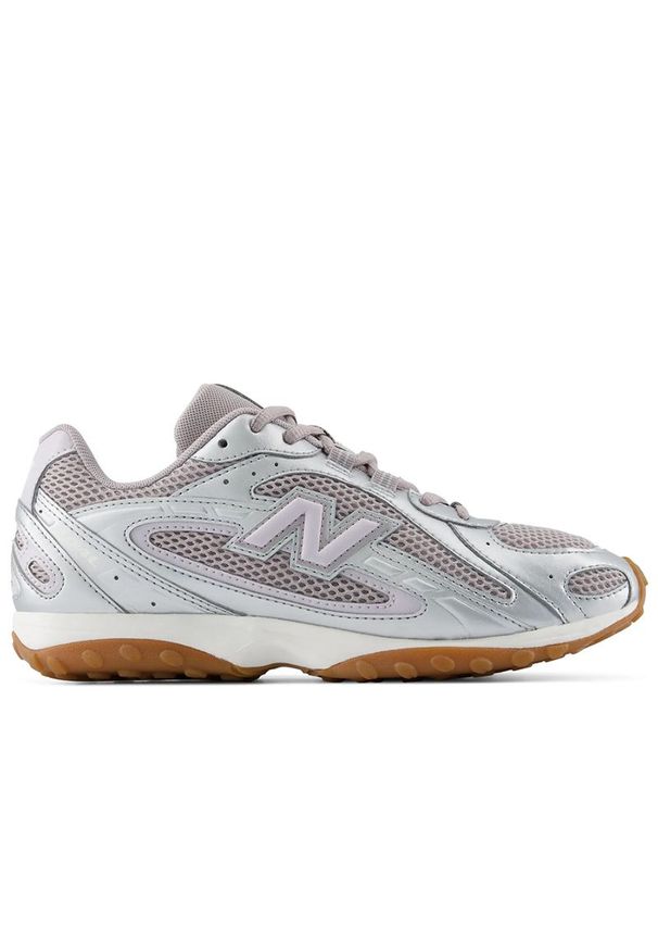 Buty unisex New Balance U204LPP - srebrne. Kolor: srebrny. Materiał: guma, materiał, syntetyk. Szerokość cholewki: normalna