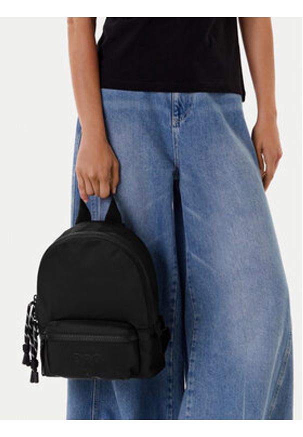 Pinko - PINKO Plecak Backpack Travel PE 25 PLTT 105114 A29U Czarny. Kolor: czarny. Materiał: materiał