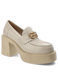 Beżowe Półbuty Armodo Stylowe Obuwie Ze Skóry Naturalnej. Zapięcie: klamry. Kolor: beżowy. Materiał: skóra. Obcas: na obcasie. Styl: elegancki. Wysokość obcasa: średni #1