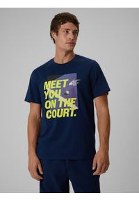 4f - 4F T-shirt regular z nadrukiem męski - granatowy L. Okazja: na co dzień. Kolor: niebieski. Materiał: bawełna, materiał, dzianina. Wzór: nadruk. Styl: wakacyjny, casual, sportowy #1