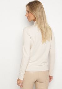 Born2be - Ciemnobeżowy Gładki Sweter z Półgolfem w Stylu Casual Unallia. Okazja: na co dzień. Kolor: beżowy. Materiał: jeans. Długość rękawa: długi rękaw. Długość: długie. Wzór: gładki. Styl: casual #4