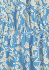 Renee - Niebieska Sukienka z Bawełny o Rozkloszowanym Kroju Ozdobiona Falbanami i Gumką w Talii Neliaura. Okazja: na co dzień, na imprezę. Typ kołnierza: dekolt w kształcie V. Kolor: niebieski. Materiał: bawełna. Wzór: aplikacja. Sezon: lato. Typ sukienki: proste, rozkloszowane. Styl: elegancki, casual #2